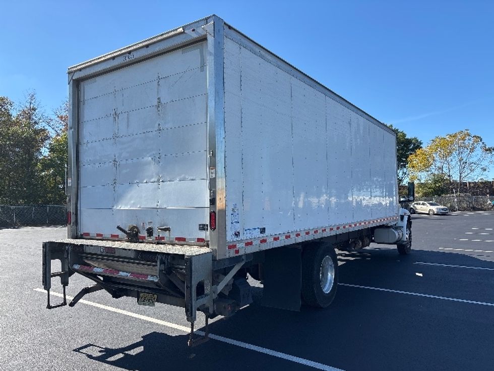 Medium Duty Box Truck-Light and Medium Duty Trucks-International-2020-MV607-Burlington-NJ-202,755\n\t\tmiles-$ 51,750 - Image 13