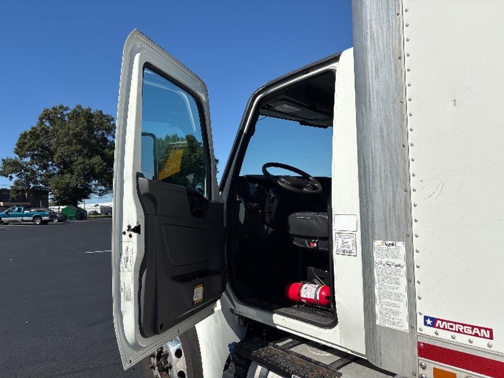 Medium Duty Box Truck-Light and Medium Duty Trucks-International-2020-MV607-Burlington-NJ-202,755\n\t\tmiles-$ 51,750 - Image 16