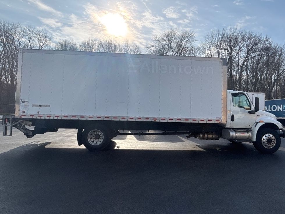 Medium Duty Box Truck-Light and Medium Duty Trucks-International-2020-MV607-Burlington-NJ-208,965\n\t\tmiles-$ 33,500 - Image 15