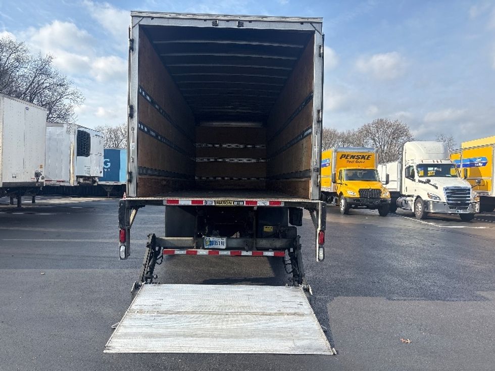 Medium Duty Box Truck-Light and Medium Duty Trucks-International-2020-MV607-Burlington-NJ-208,965\n\t\tmiles-$ 33,500 - Image 9
