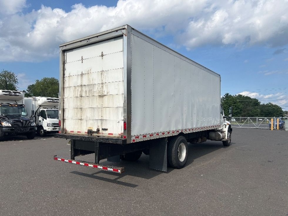 Medium Duty Box Truck-Light and Medium Duty Trucks-International-2020-MV607-Burlington-NJ-216,431\n\t\tmiles-$ 35,750 - Image 13