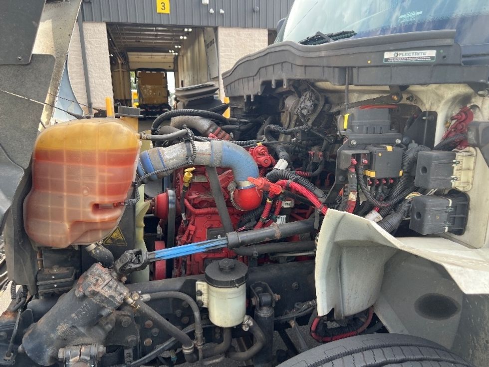 Medium Duty Box Truck-Light and Medium Duty Trucks-International-2020-MV607-Burlington-NJ-216,431\n\t\tmiles-$ 35,750 - Image 24