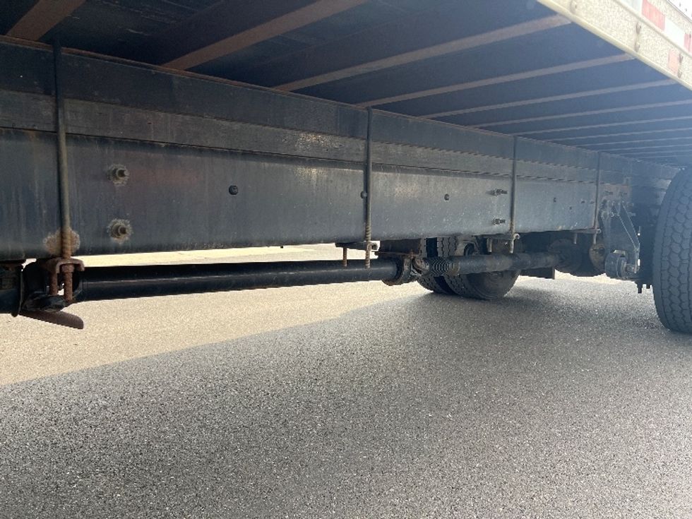 Medium Duty Box Truck-Light and Medium Duty Trucks-International-2020-MV607-Burlington-NJ-216,431\n\t\tmiles-$ 35,750 - Image 5