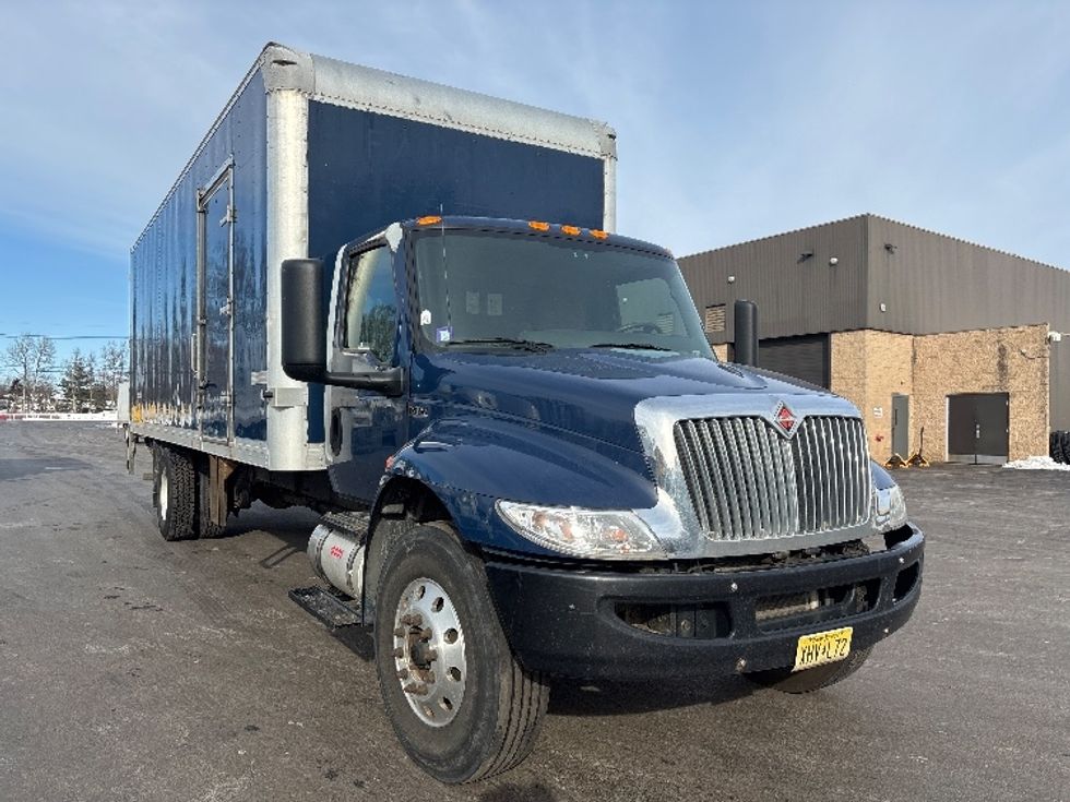 Medium Duty Box Truck-Light and Medium Duty Trucks-International-2020-MV607-Burlington-NJ-240,328\n\t\tmiles-$ 37,000 - Image 1