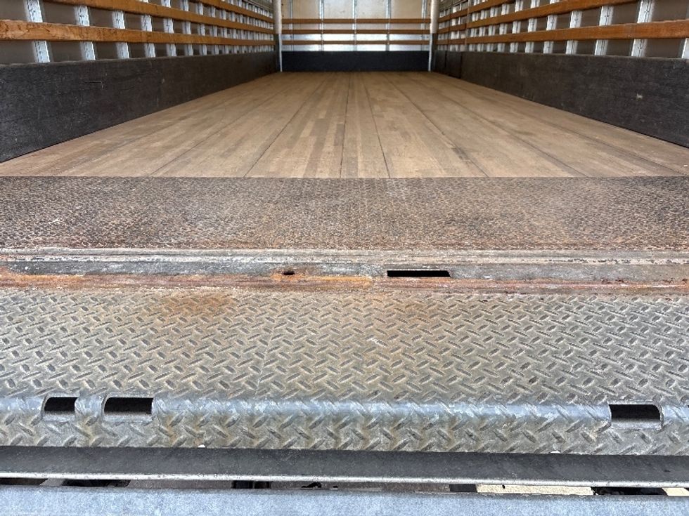 Medium Duty Box Truck-Light and Medium Duty Trucks-International-2020-MV607-Burlington-NJ-240,328\n\t\tmiles-$ 37,000 - Image 10