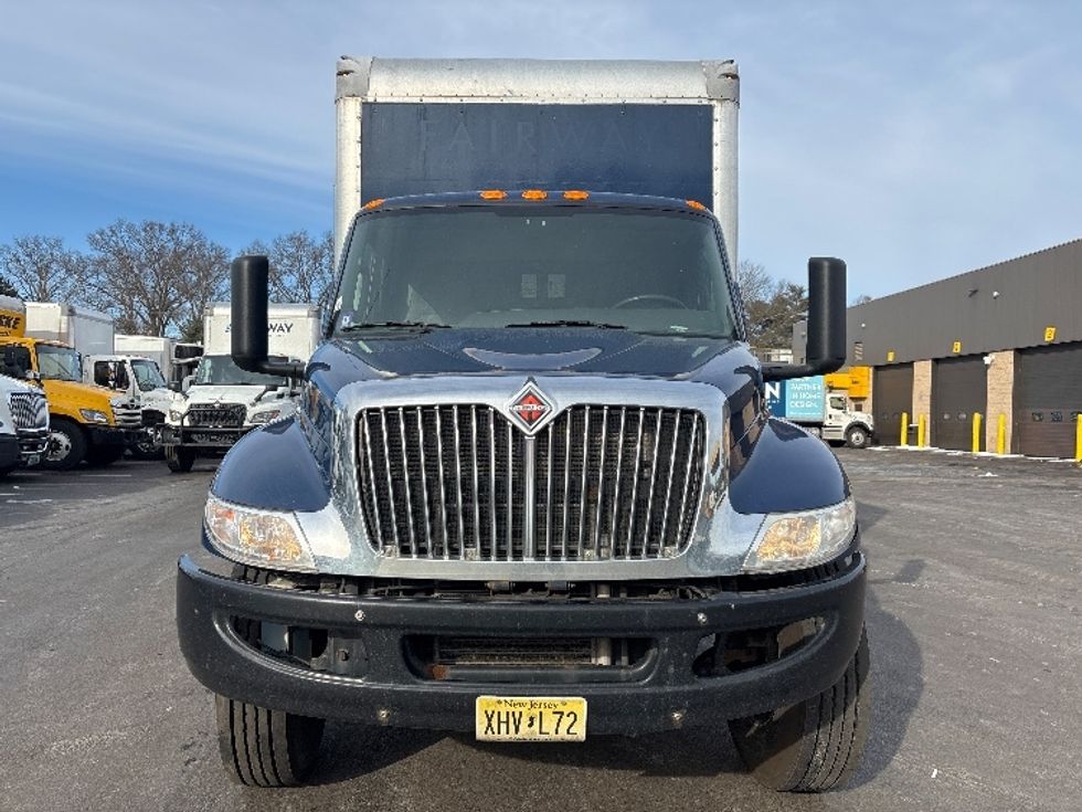 Medium Duty Box Truck-Light and Medium Duty Trucks-International-2020-MV607-Burlington-NJ-240,328\n\t\tmiles-$ 37,000 - Image 2