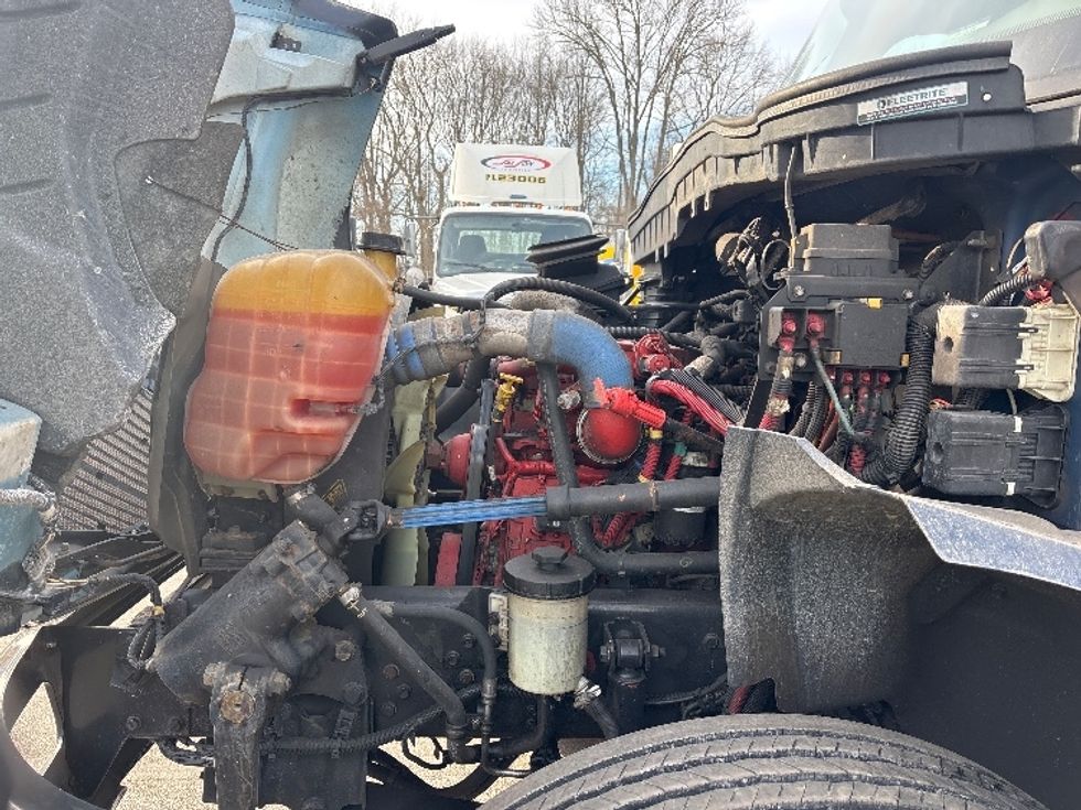 Medium Duty Box Truck-Light and Medium Duty Trucks-International-2020-MV607-Burlington-NJ-240,328\n\t\tmiles-$ 37,000 - Image 23