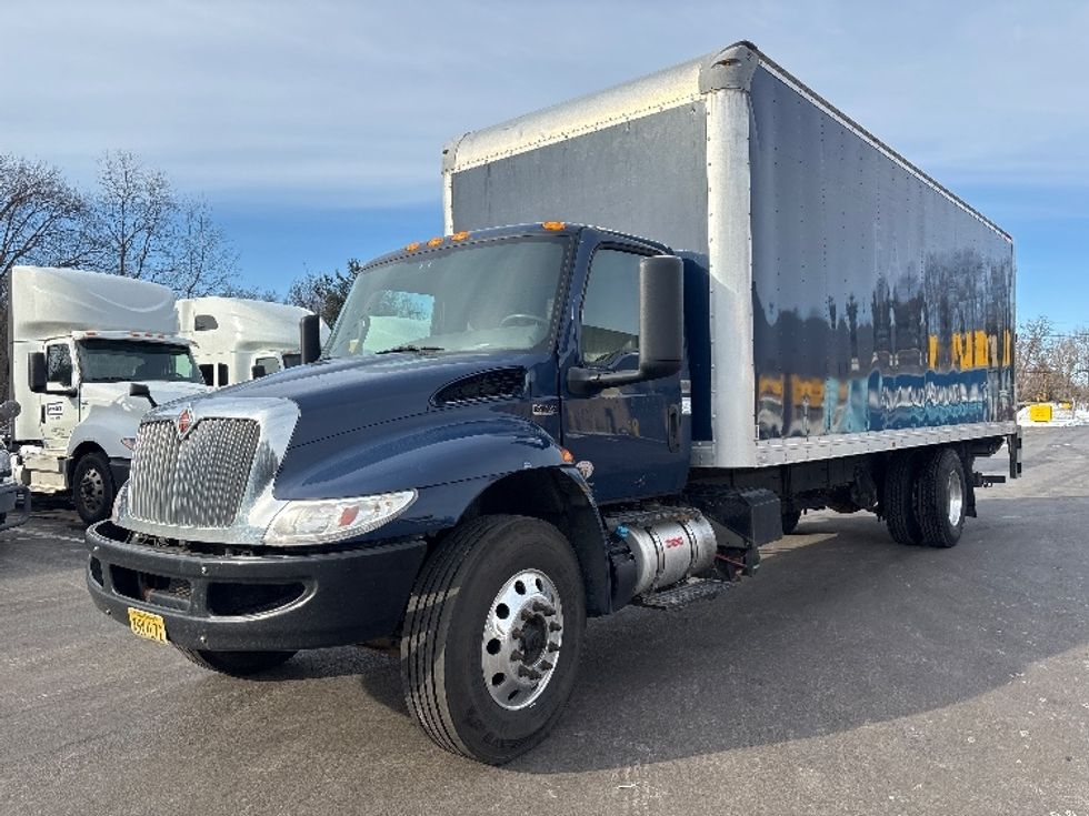 Medium Duty Box Truck-Light and Medium Duty Trucks-International-2020-MV607-Burlington-NJ-240,328\n\t\tmiles-$ 37,000 - Image 3