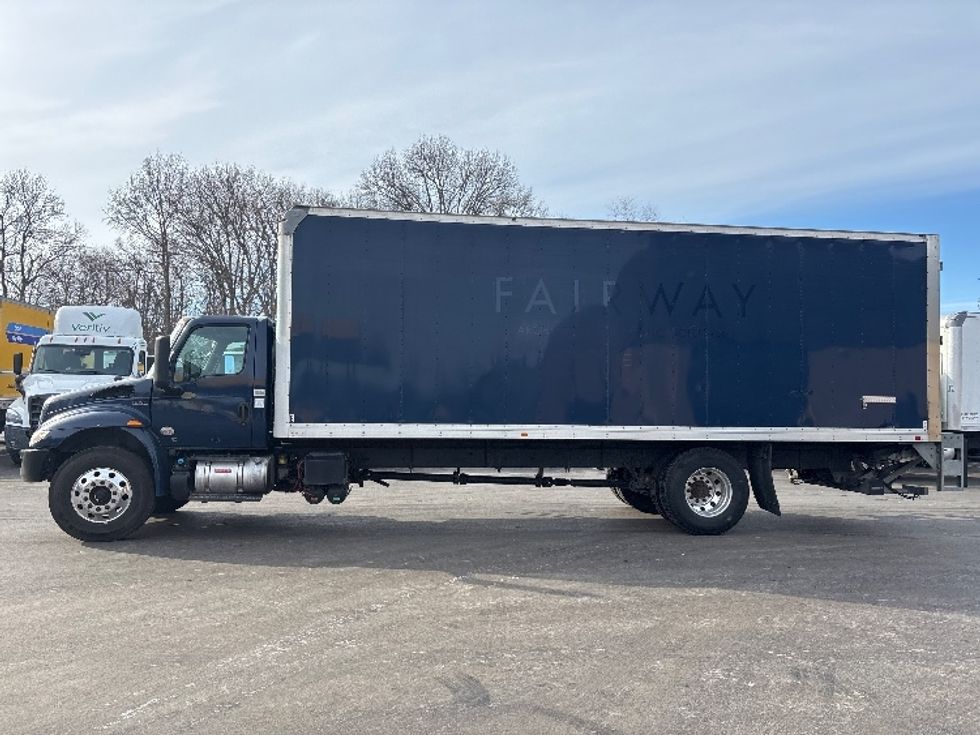 Medium Duty Box Truck-Light and Medium Duty Trucks-International-2020-MV607-Burlington-NJ-240,328\n\t\tmiles-$ 37,000 - Image 4