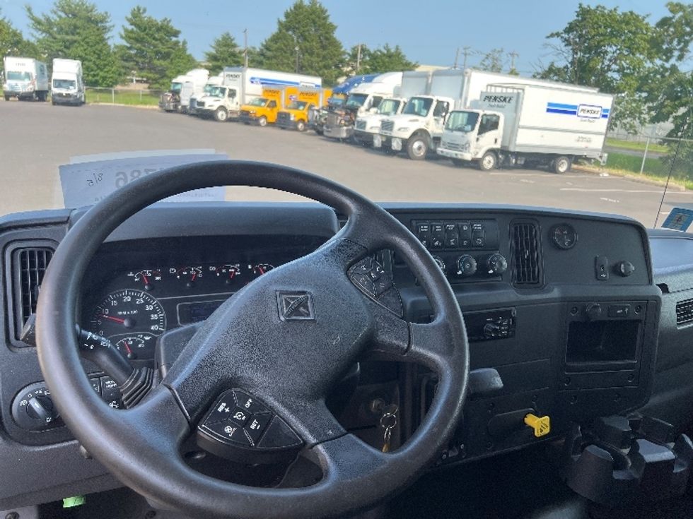 Medium Duty Box Truck-Light and Medium Duty Trucks-International-2020-MV607-Burlington-NJ-260,583\n\t\tmiles-$ 33,750 - Image 18