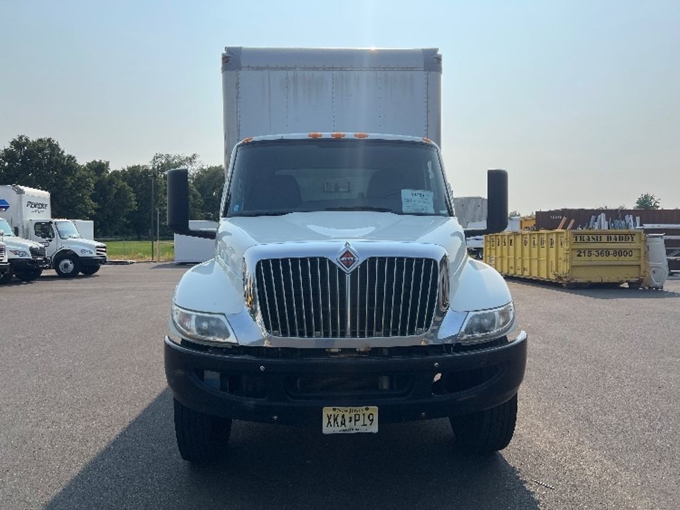 Medium Duty Box Truck-Light and Medium Duty Trucks-International-2020-MV607-Burlington-NJ-260,583\n\t\tmiles-$ 33,750 - Image 2