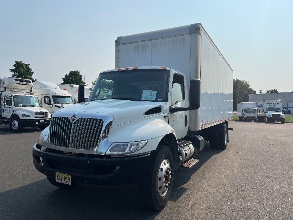 Medium Duty Box Truck-Light and Medium Duty Trucks-International-2020-MV607-Burlington-NJ-260,583\n\t\tmiles-$ 33,750 - Image 3