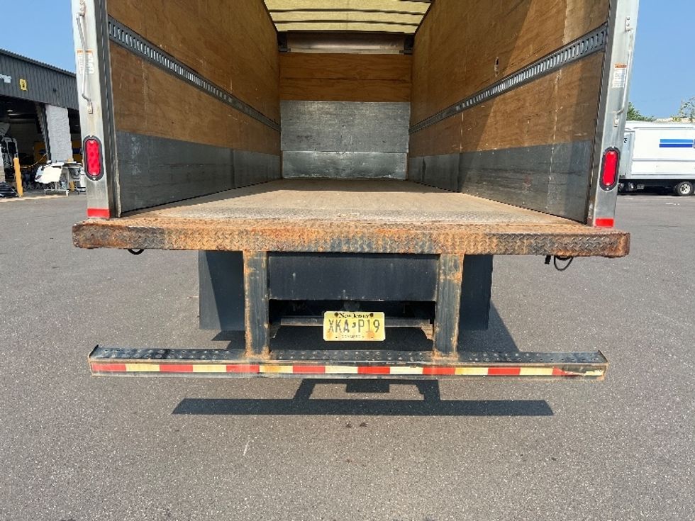 Medium Duty Box Truck-Light and Medium Duty Trucks-International-2020-MV607-Burlington-NJ-260,583\n\t\tmiles-$ 33,750 - Image 9