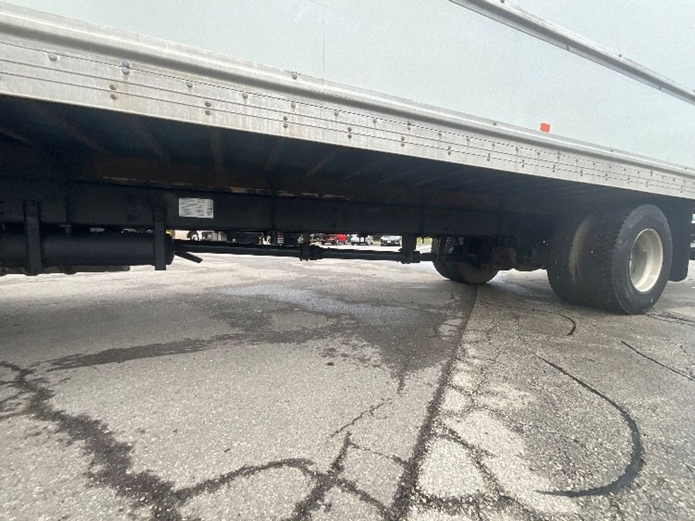 Medium Duty Box Truck-Light and Medium Duty Trucks-International-2020-MV607-Burlington-ON-271,195\n\t\tkm-$ 47,500 - Image 5