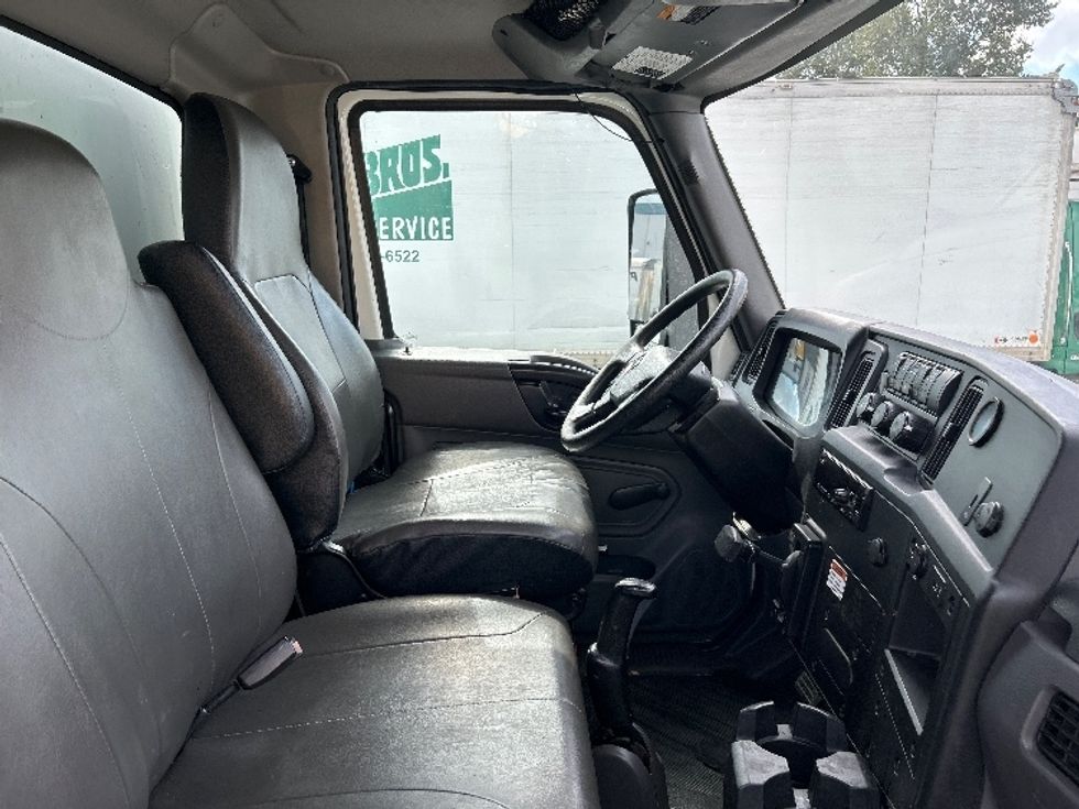 Medium Duty Box Truck-Light and Medium Duty Trucks-International-2020-MV607-Burnaby-BC-160,450\n\t\tkm-$ 66,500 - Image 21