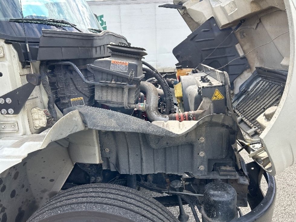Medium Duty Box Truck-Light and Medium Duty Trucks-International-2020-MV607-Burnaby-BC-160,450\n\t\tkm-$ 66,500 - Image 22