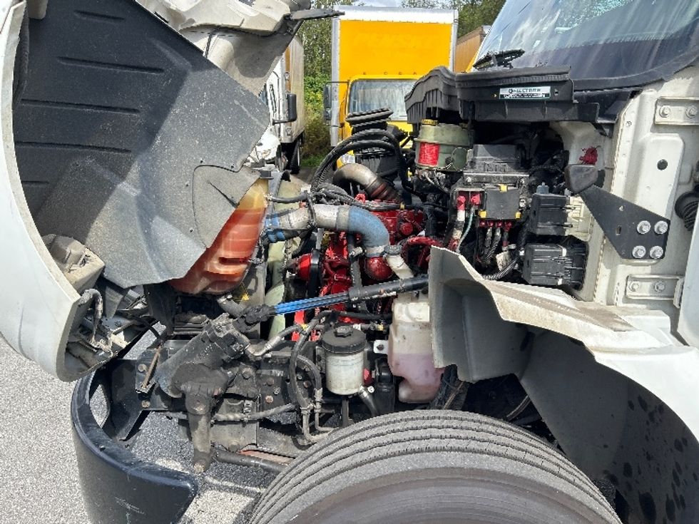 Medium Duty Box Truck-Light and Medium Duty Trucks-International-2020-MV607-Burnaby-BC-160,450\n\t\tkm-$ 66,500 - Image 23