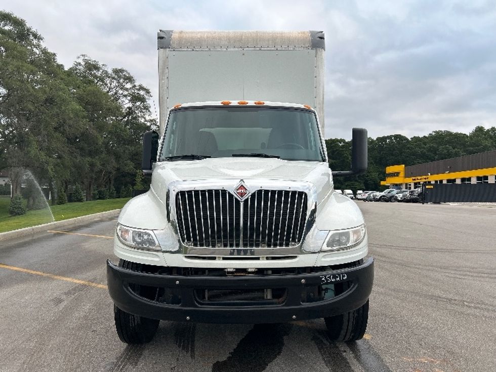 Medium Duty Box Truck-Light and Medium Duty Trucks-International-2020-MV607-Byron Center-MI-124,668\n\t\tmiles-$ 62,500 - Image 2