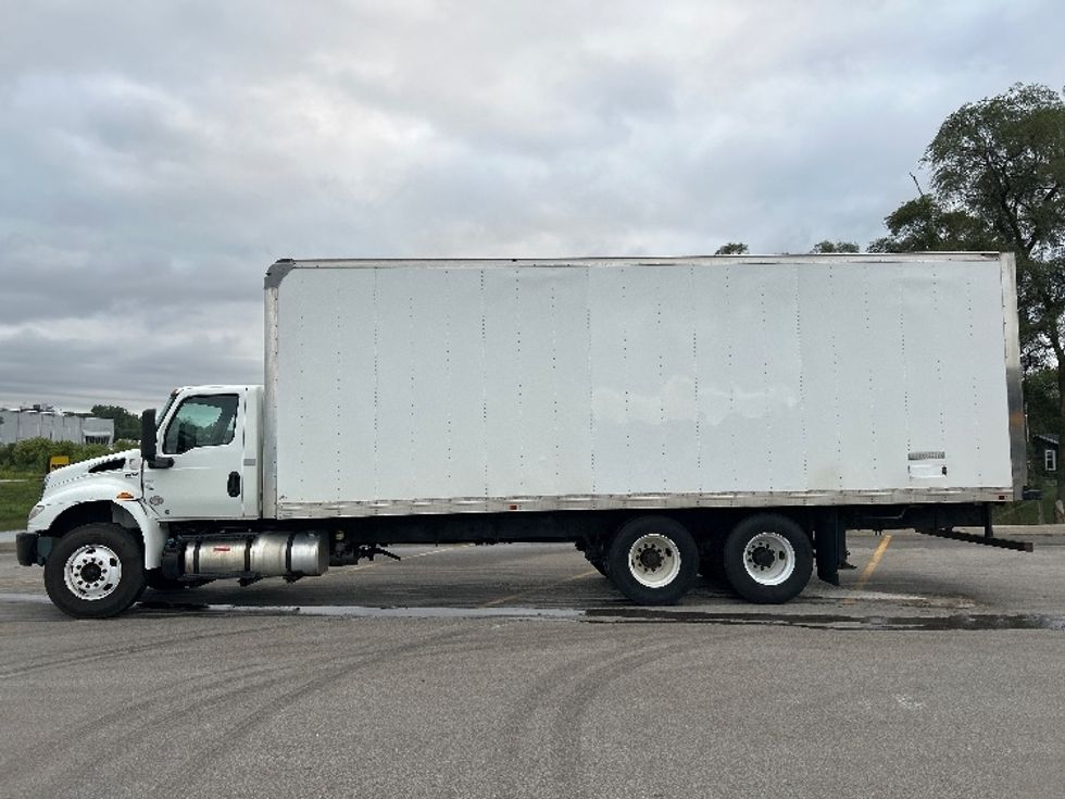 Medium Duty Box Truck-Light and Medium Duty Trucks-International-2020-MV607-Byron Center-MI-124,668\n\t\tmiles-$ 62,500 - Image 4