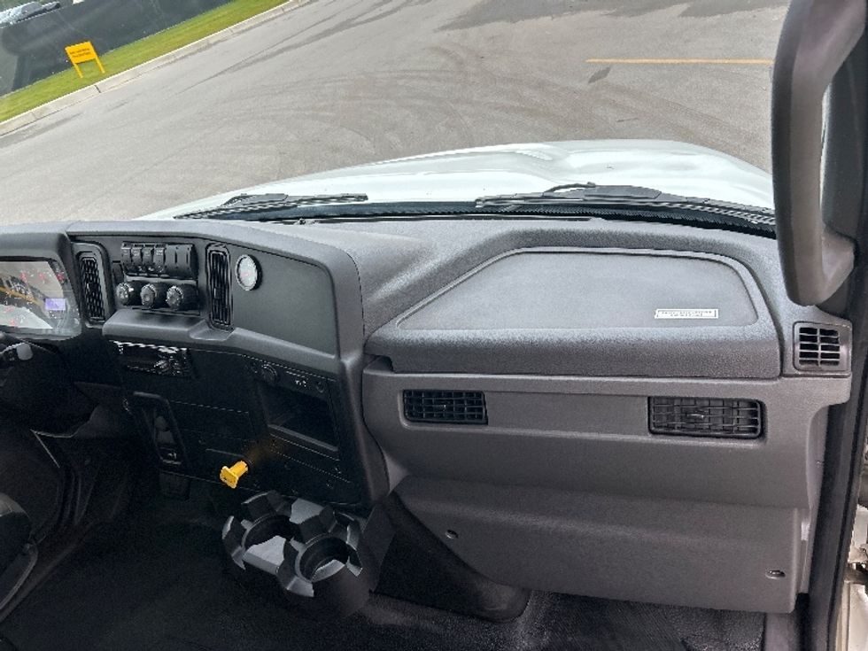 Medium Duty Box Truck-Light and Medium Duty Trucks-International-2020-MV607-Byron Center-MI-124,668\n\t\tmiles-$ 62,500 - Image 20