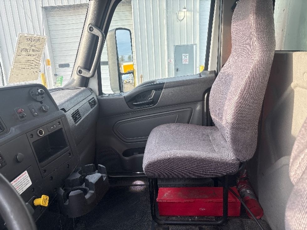 Medium Duty Box Truck-Light and Medium Duty Trucks-International-2020-MV607-Cadillac-MI-322,352\n\t\tmiles-$ 23,750 - Image 19