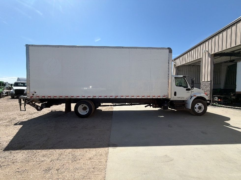 Medium Duty Box Truck-Light and Medium Duty Trucks-International-2020-MV607-Caldwell-ID-222,944\n\t\tmiles-$ 39,500 - Image 15