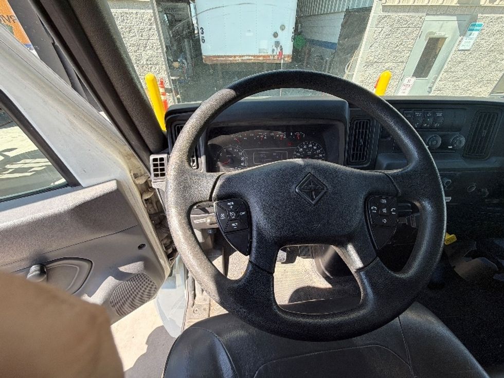 Medium Duty Box Truck-Light and Medium Duty Trucks-International-2020-MV607-Caldwell-ID-222,944\n\t\tmiles-$ 39,500 - Image 17