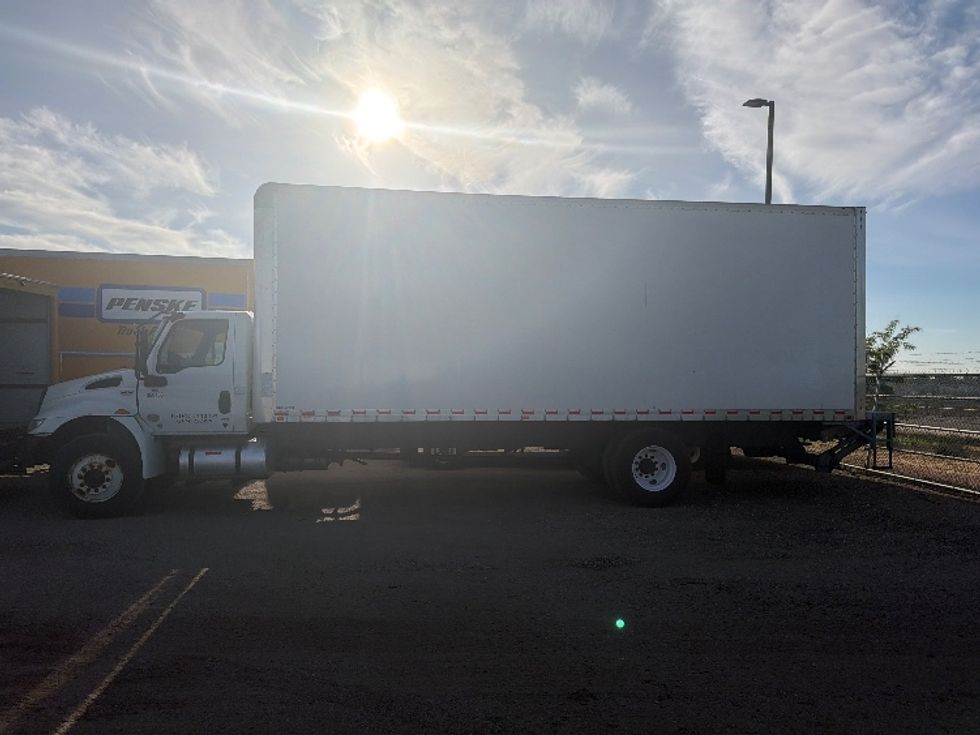 Medium Duty Box Truck-Light and Medium Duty Trucks-International-2020-MV607-Caldwell-ID-222,944\n\t\tmiles-$ 39,500 - Image 4