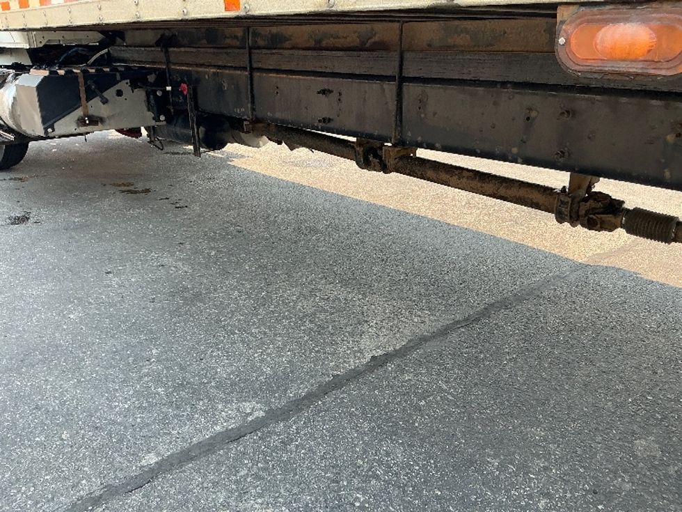 Medium Duty Box Truck-Light and Medium Duty Trucks-International-2020-MV607-Calgary-AB-205,921\n\t\tkm-$ 68,750 - Image 5