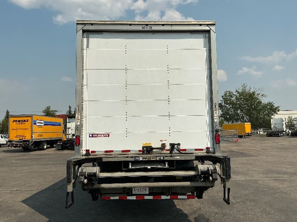 Medium Duty Box Truck-Light and Medium Duty Trucks-International-2020-MV607-Calgary-AB-205,921\n\t\tkm-$ 68,750 - Image 7