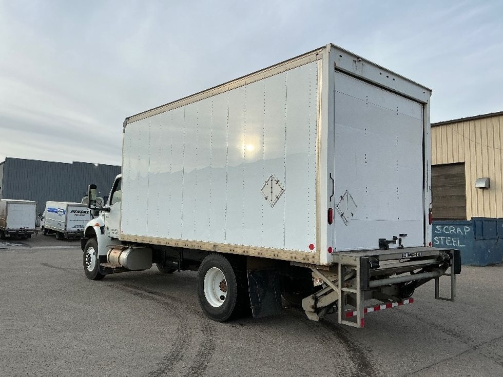 Medium Duty Box Truck-Light and Medium Duty Trucks-International-2020-MV607-Calgary-AB-551,373\n\t\tkm-$ 25,750 - Image 6