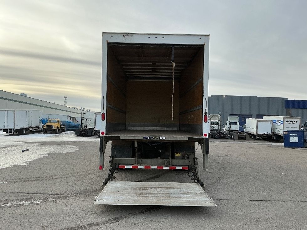 Medium Duty Box Truck-Light and Medium Duty Trucks-International-2020-MV607-Calgary-AB-551,373\n\t\tkm-$ 25,750 - Image 9