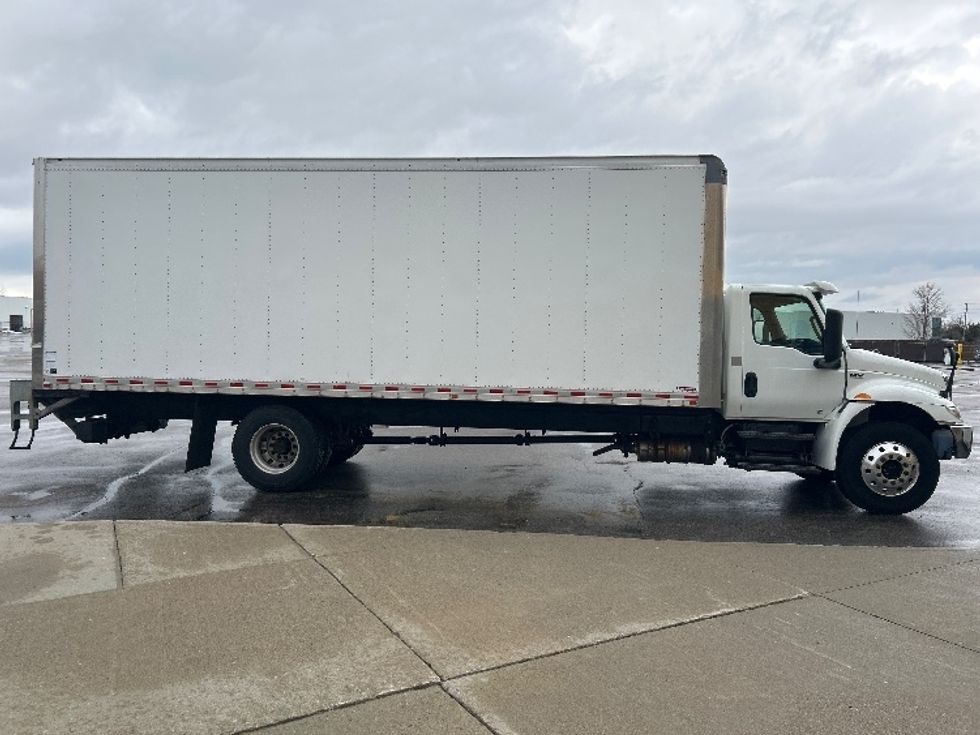 Medium Duty Box Truck-Light and Medium Duty Trucks-International-2020-MV607-Cambridge-ON-163,195\n\t\tkm-$ 64,750 - Image 15