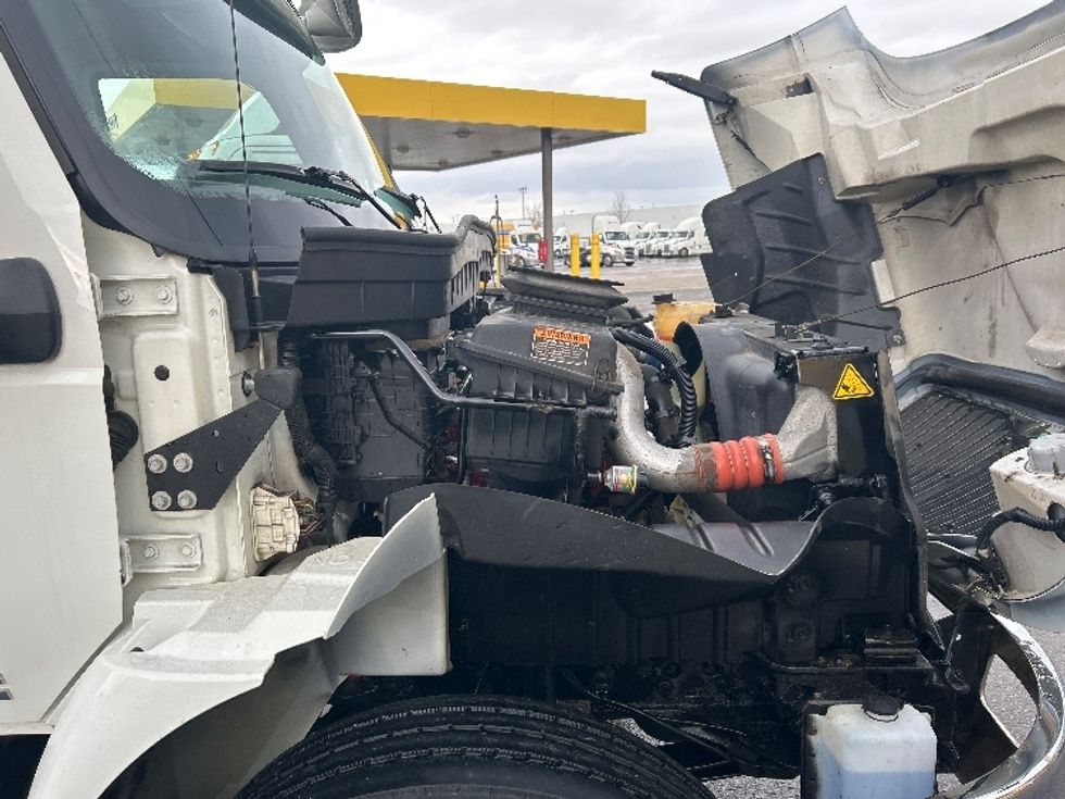 Medium Duty Box Truck-Light and Medium Duty Trucks-International-2020-MV607-Cambridge-ON-163,195\n\t\tkm-$ 64,750 - Image 23