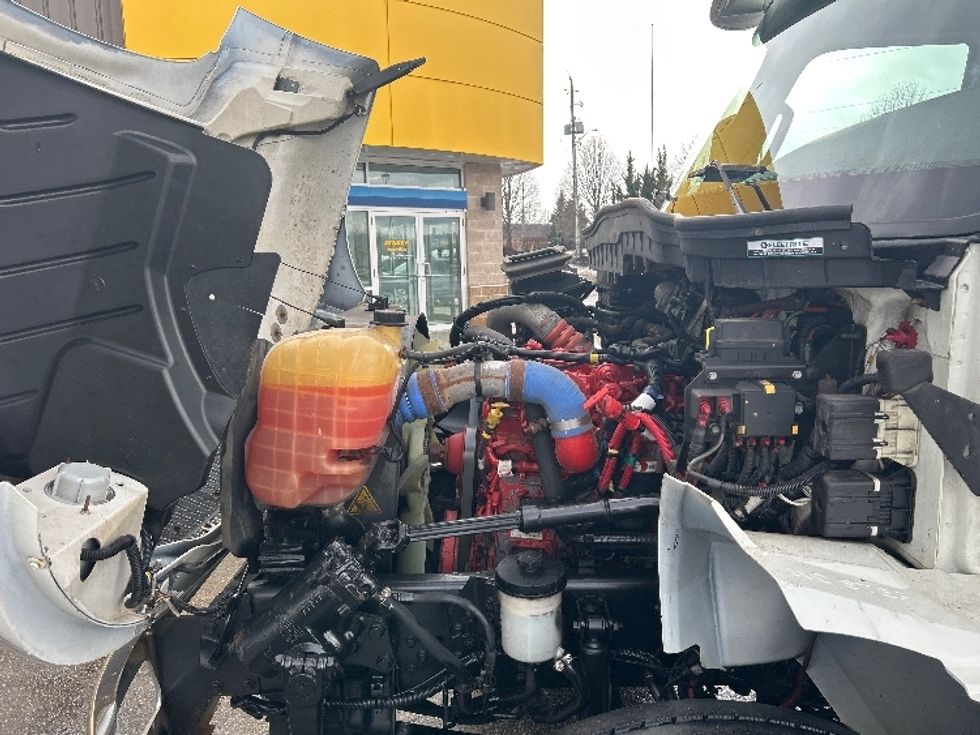 Medium Duty Box Truck-Light and Medium Duty Trucks-International-2020-MV607-Cambridge-ON-163,195\n\t\tkm-$ 64,750 - Image 24