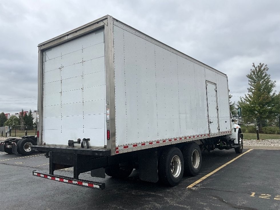 Medium Duty Box Truck-Light and Medium Duty Trucks-International-2020-MV607-Cambridge-ON-349,445\n\t\tkm-$ 61,250 - Image 12