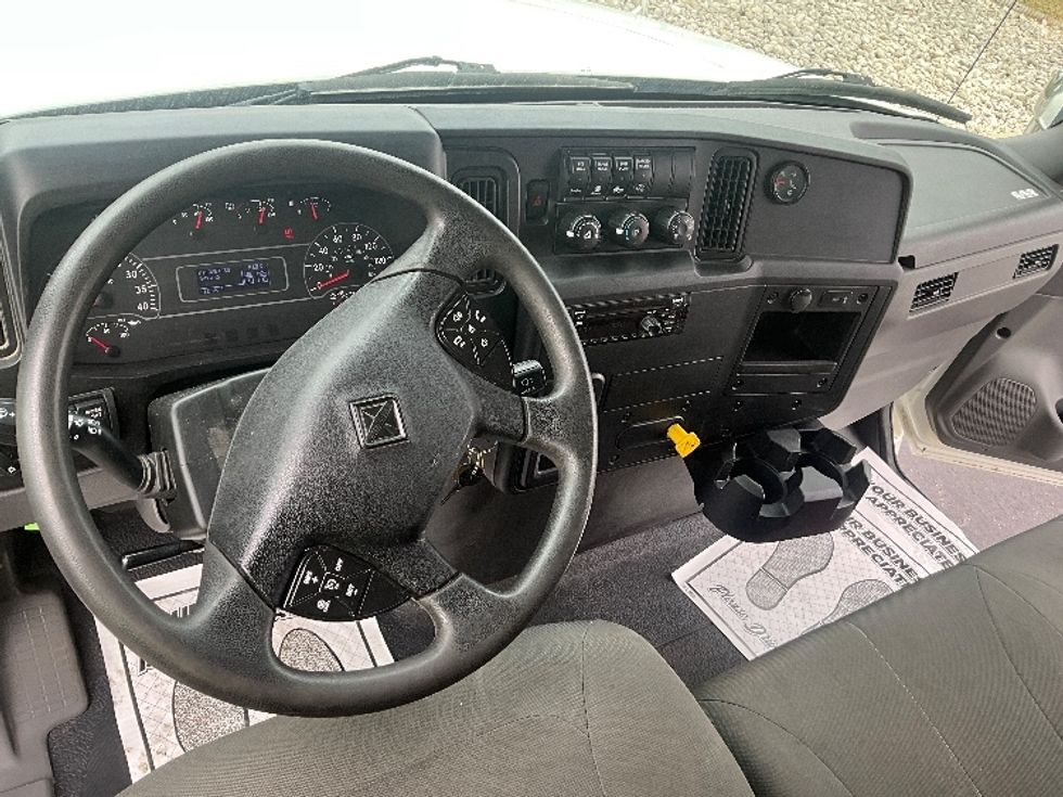 Medium Duty Box Truck-Light and Medium Duty Trucks-International-2020-MV607-Cambridge-ON-349,445\n\t\tkm-$ 61,250 - Image 16