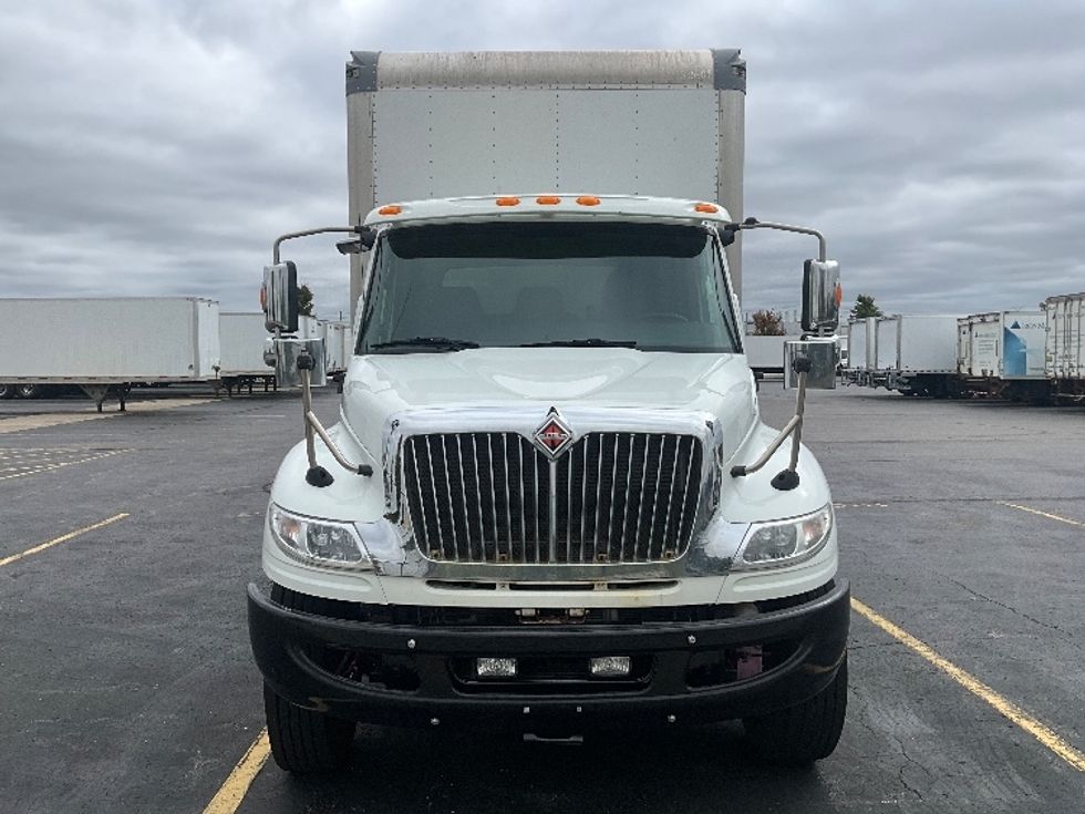 Medium Duty Box Truck-Light and Medium Duty Trucks-International-2020-MV607-Cambridge-ON-349,445\n\t\tkm-$ 61,250 - Image 2