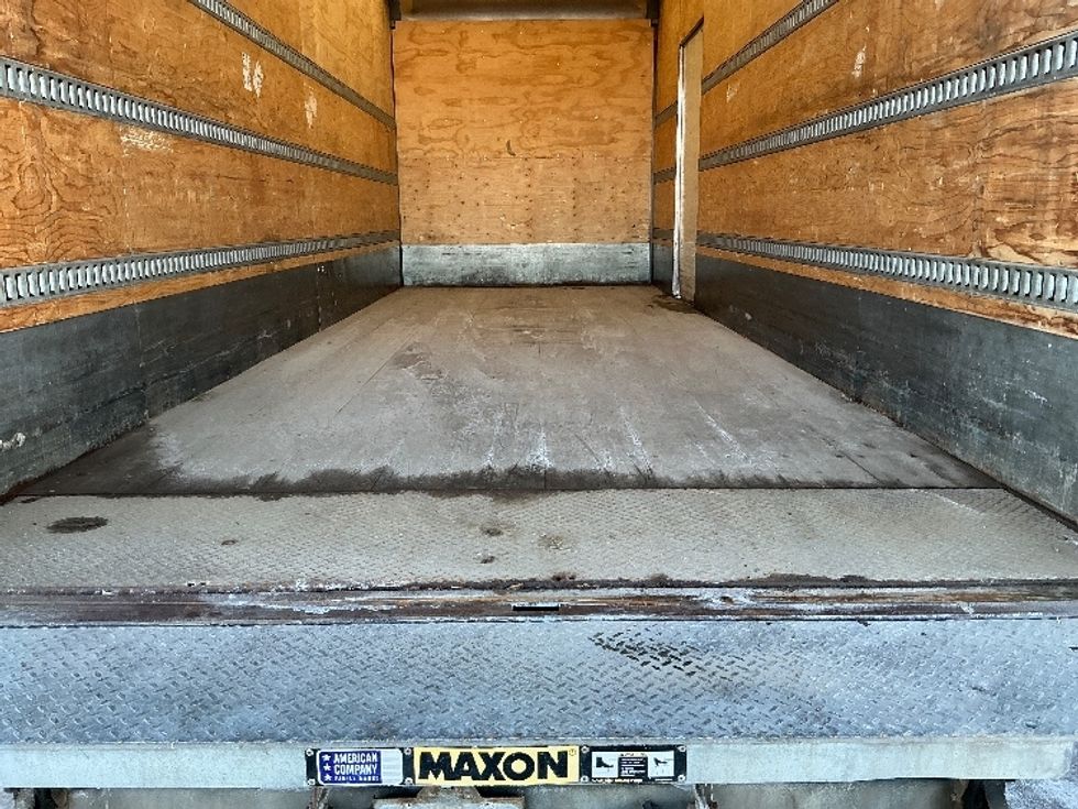 Medium Duty Box Truck-Light and Medium Duty Trucks-International-2020-MV607-Cambridge-ON-364,891\n\t\tkm-$ 39,250 - Image 10