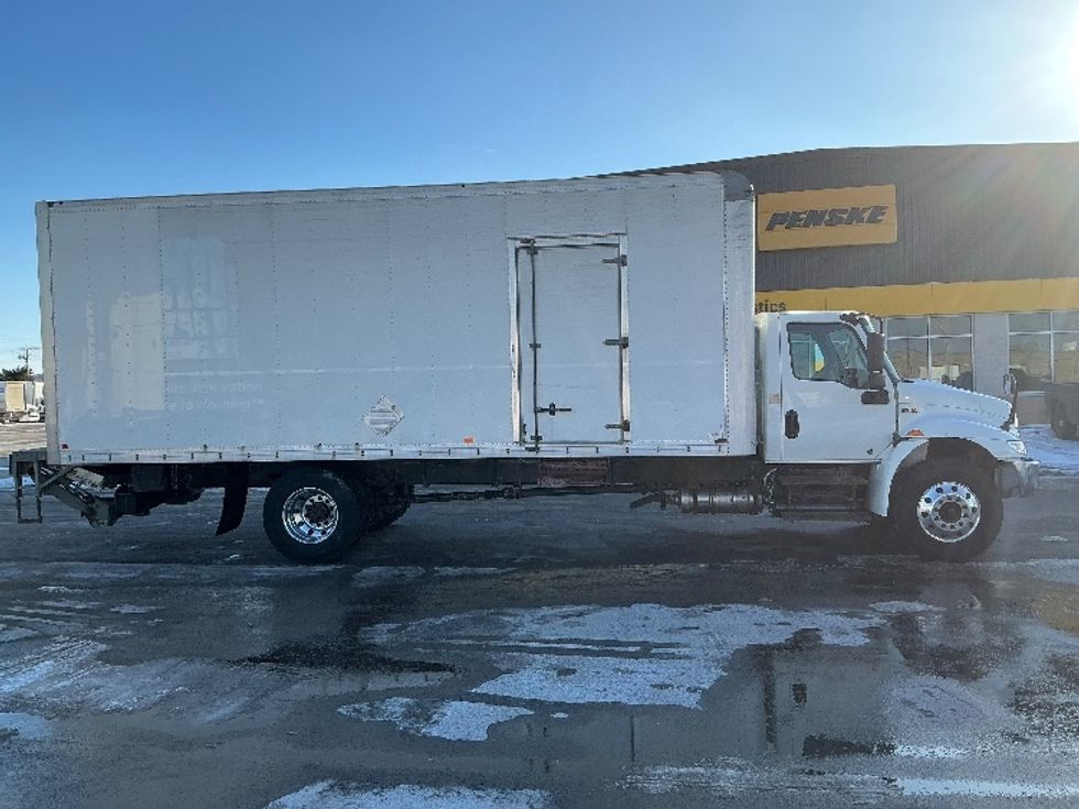 Medium Duty Box Truck-Light and Medium Duty Trucks-International-2020-MV607-Cambridge-ON-364,891\n\t\tkm-$ 39,250 - Image 15