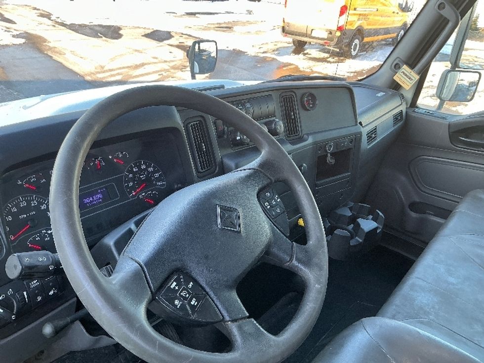 Medium Duty Box Truck-Light and Medium Duty Trucks-International-2020-MV607-Cambridge-ON-364,891\n\t\tkm-$ 39,250 - Image 17