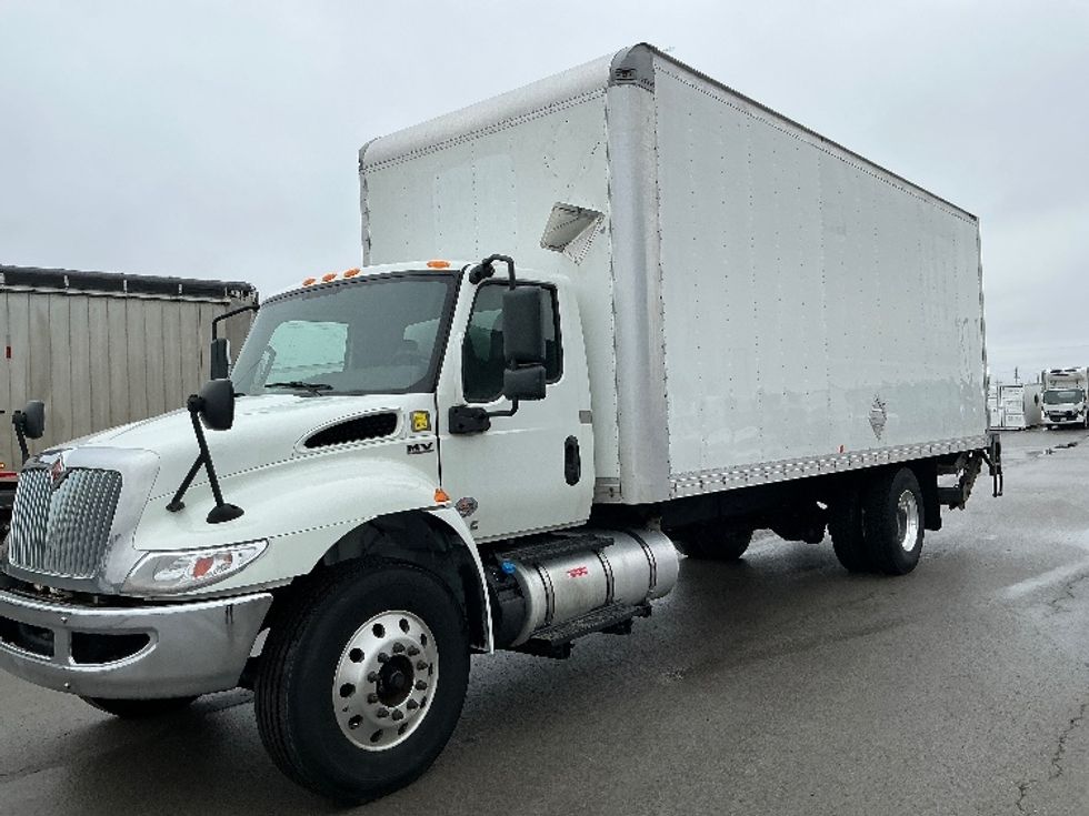 Medium Duty Box Truck-Light and Medium Duty Trucks-International-2020-MV607-Cambridge-ON-364,891\n\t\tkm-$ 39,250 - Image 3
