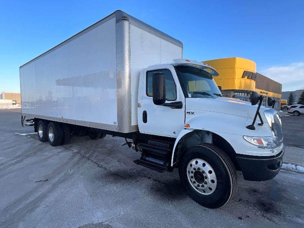Medium Duty Box Truck-Light and Medium Duty Trucks-International-2020-MV607-Cambridge-ON-384,458\n\t\tkm-$ 61,750 - Image 1