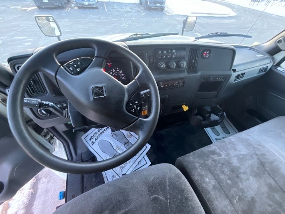 Medium Duty Box Truck-Light and Medium Duty Trucks-International-2020-MV607-Cambridge-ON-384,458\n\t\tkm-$ 61,750 - Image 18