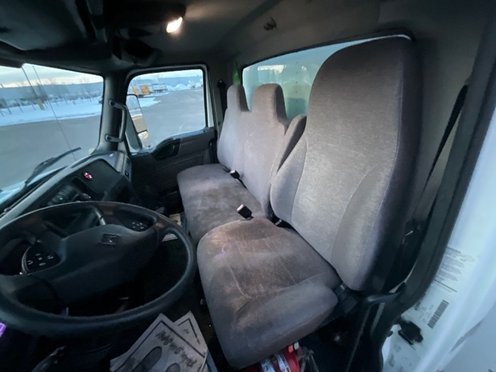 Medium Duty Box Truck-Light and Medium Duty Trucks-International-2020-MV607-Cambridge-ON-384,458\n\t\tkm-$ 61,750 - Image 19