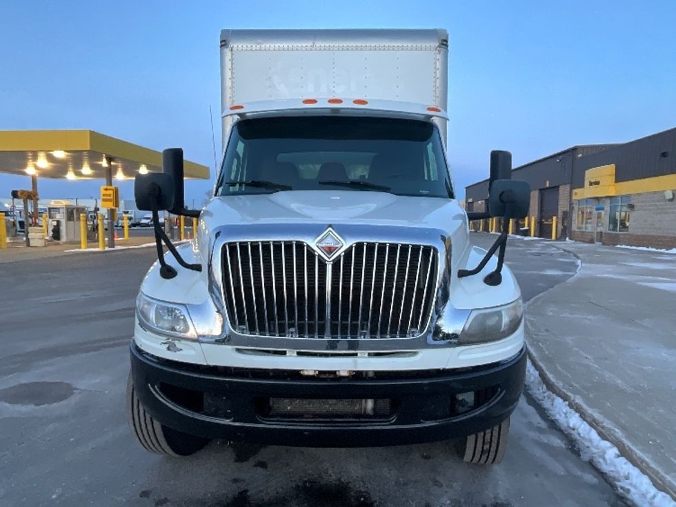 Medium Duty Box Truck-Light and Medium Duty Trucks-International-2020-MV607-Cambridge-ON-384,458\n\t\tkm-$ 61,750 - Image 2