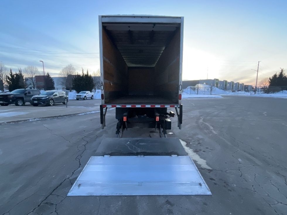 Medium Duty Box Truck-Light and Medium Duty Trucks-International-2020-MV607-Cambridge-ON-384,458\n\t\tkm-$ 61,750 - Image 9