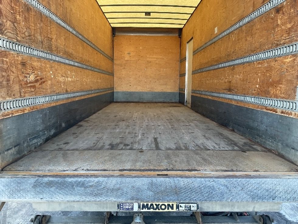 Medium Duty Box Truck-Light and Medium Duty Trucks-International-2020-MV607-Cambridge-ON-396,348\n\t\tkm-$ 38,500 - Image 10