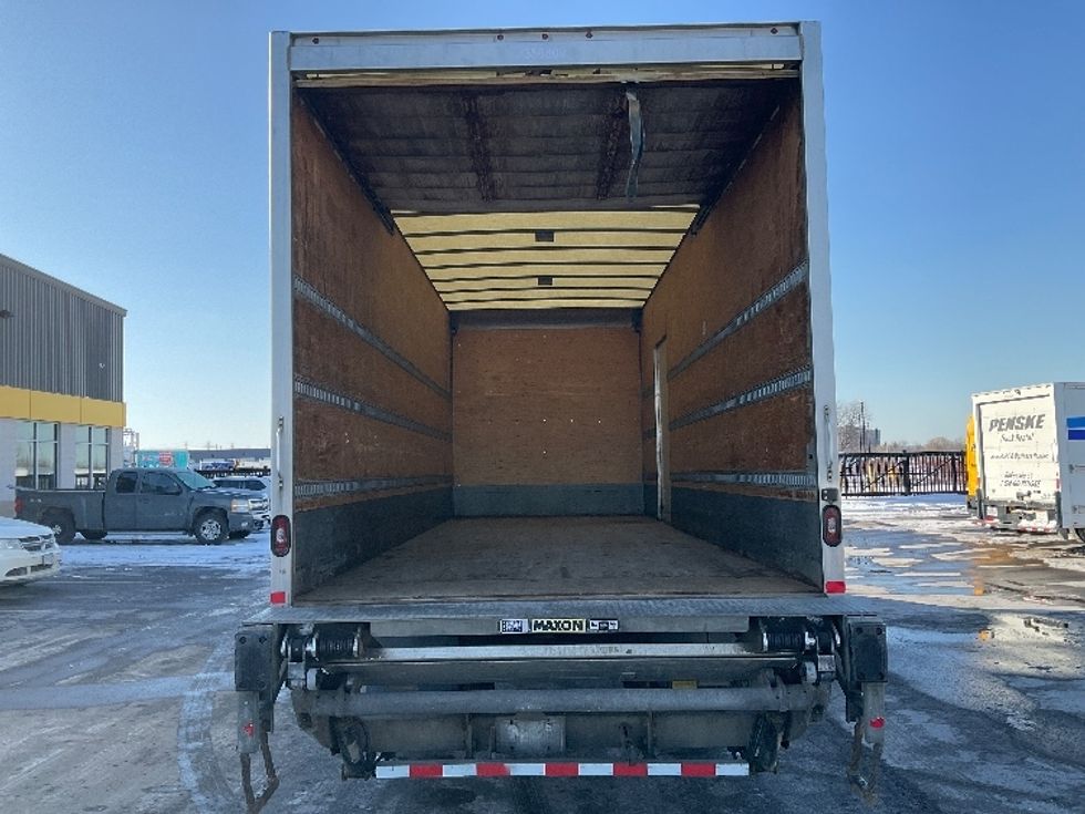 Medium Duty Box Truck-Light and Medium Duty Trucks-International-2020-MV607-Cambridge-ON-396,348\n\t\tkm-$ 38,500 - Image 8