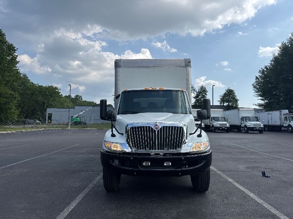 Medium Duty Box Truck-Light and Medium Duty Trucks-International-2020-MV607-Capitol Heights-MD-120,895\n\t\tmiles-$ 61,250 - Image 2